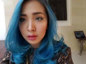 √ 32+ Model Warna Rambut Blue Black (CAT, SEMIR, PEWARNA, TONING)